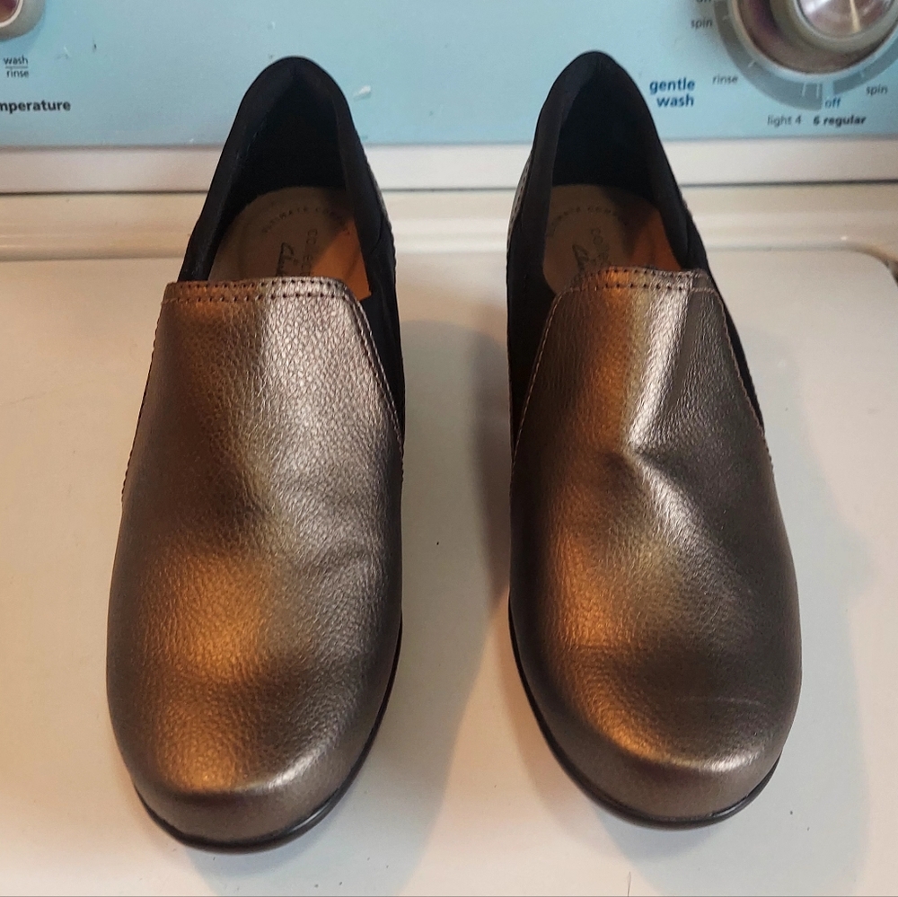 NWT Clarks Women's Emily Amelia Metallic Bronze Size 9 Wide - Picture 5 of 7